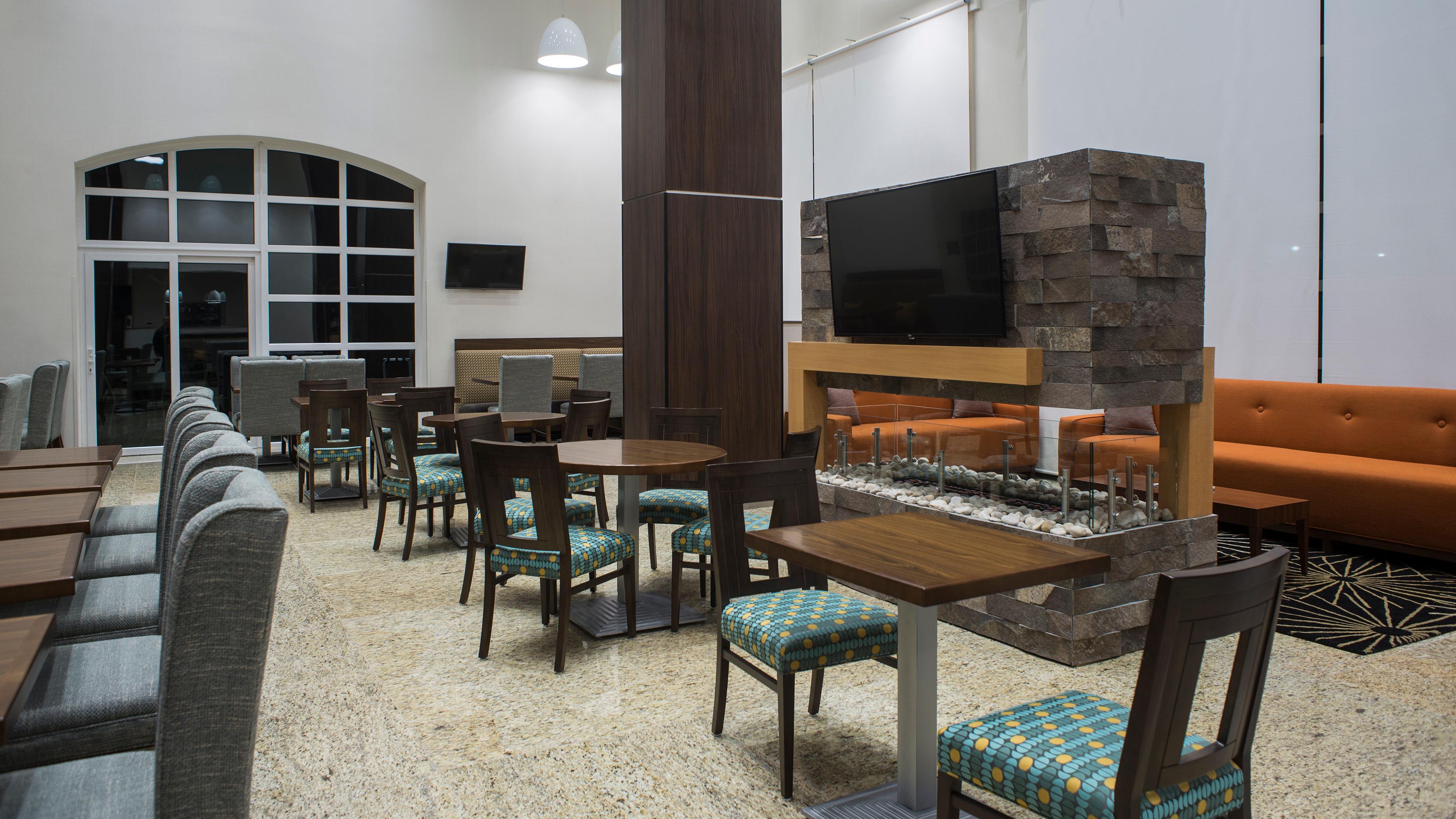 Staybridge Suites Puebla By Ihg Ngoại thất bức ảnh